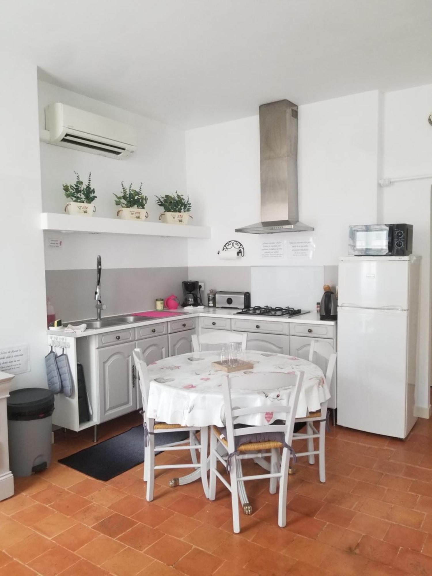 Apartamento Joli T2 de 40m² à louer à Le Muy  Exterior foto